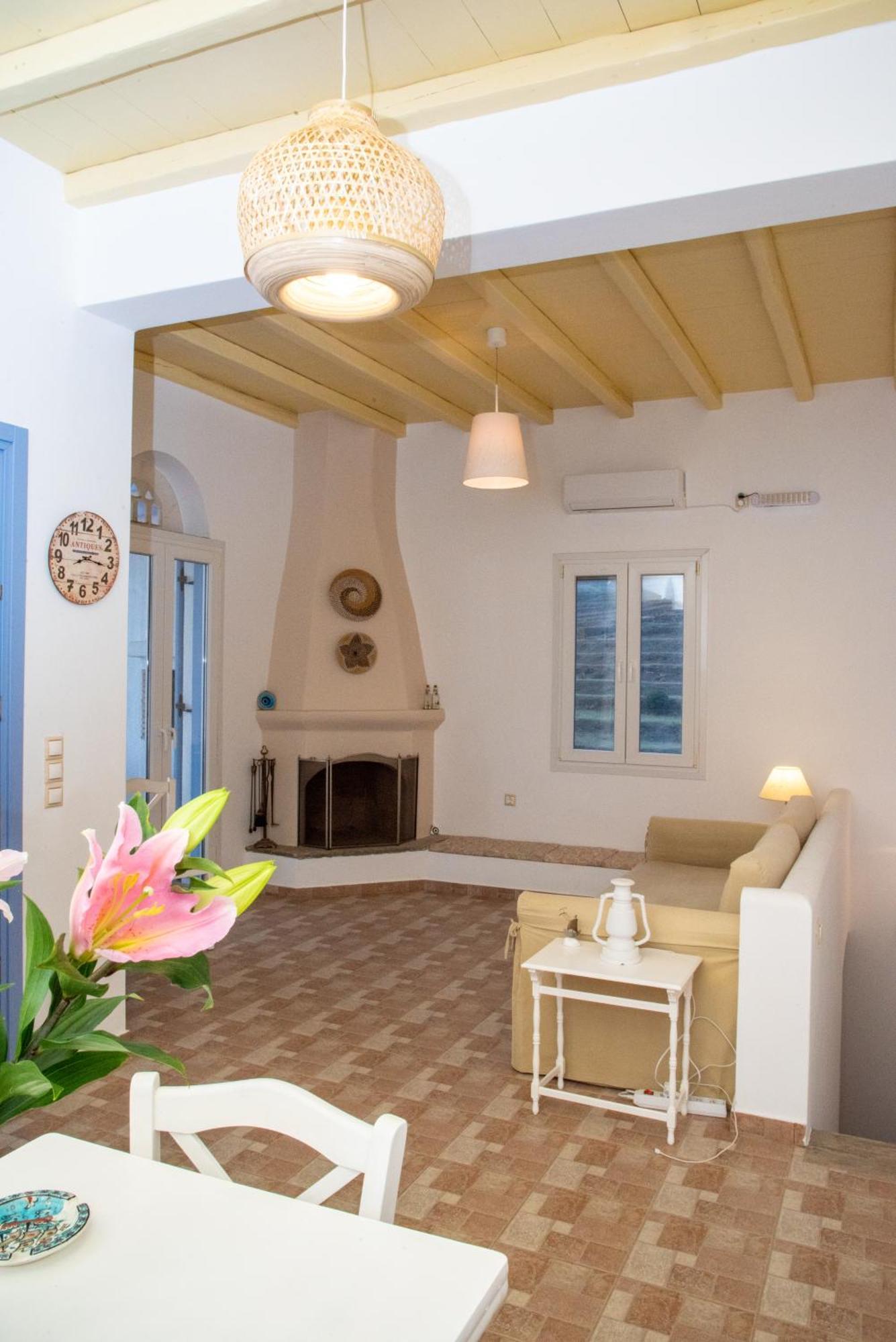 Iliopetra Residence Agios Romanos 외부 사진